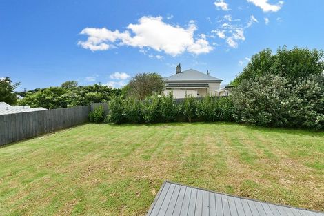 Photo of property in 32 Karaka Street, Helensville, 0800