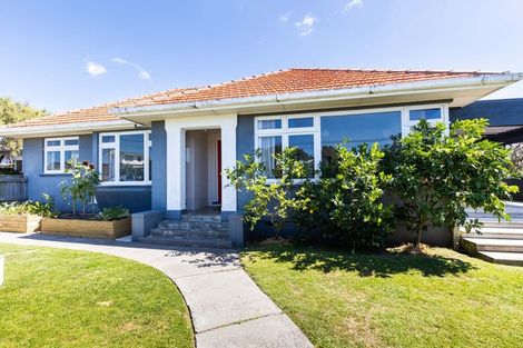 Photo of property in 2 Norman Street, Lower Vogeltown, New Plymouth, 4310