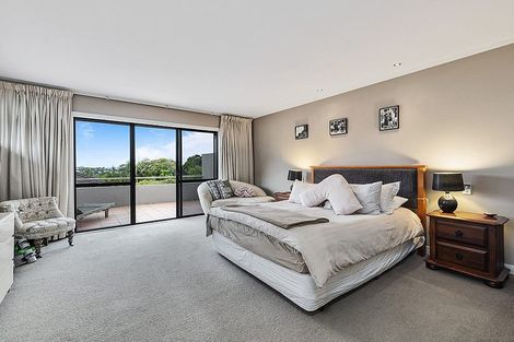 Photo of property in 28 Penguin Drive, Murrays Bay, Auckland, 0630