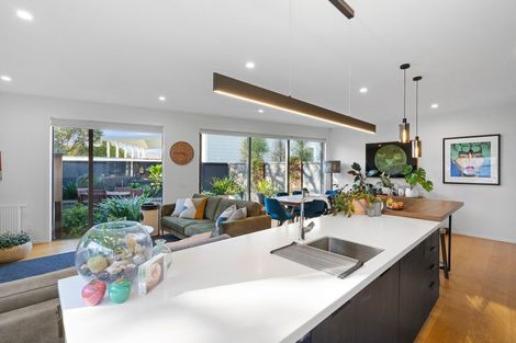 Photo of property in 3 Salmont Place, Kelburn, Wellington, 6012