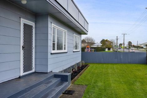 Photo of property in 26 Tawhiti Road, Hawera, 4610