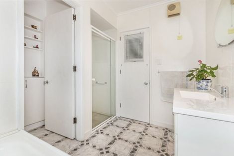 Photo of property in 11 Hanover Place, Ilam, Christchurch, 8041