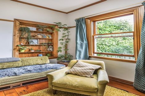 Photo of property in 13 Herald Terrace, Berhampore, Wellington, 6023