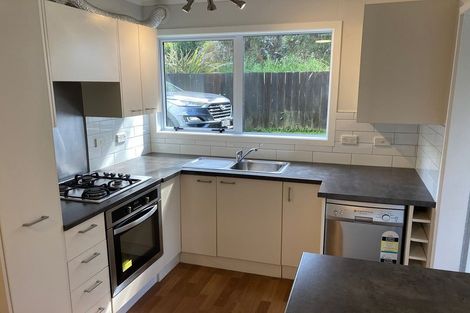 Photo of property in 60a Viewmont Drive, Harbour View, Lower Hutt, 5010
