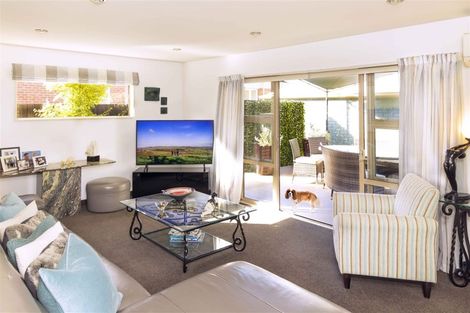 Photo of property in 1 Fieldstone Lane, Spreydon, Christchurch, 8024