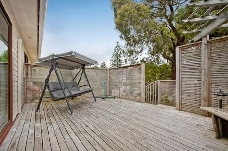 Photo of property in 1 Hellyers Street, Birkdale, Auckland, 0626