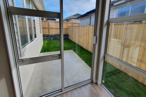 Photo of property in 10 Hukihuki Drive, Takanini, 2110