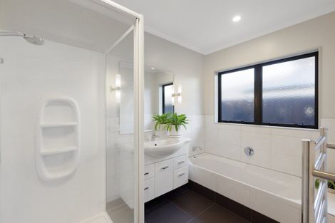 Photo of property in 14 Merlot Drive, Pyes Pa, Tauranga, 3112