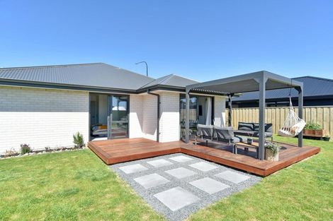 Photo of property in 48 Chambers Avenue, Woodend, 7691