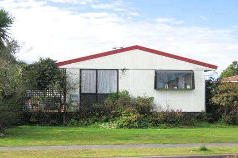 Photo of property in 18 Garland Drive, St Andrews, Hamilton, 3200