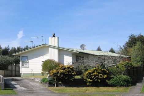 Photo of property in 7 Adam Place, Mangakakahi, Rotorua, 3015
