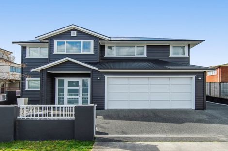 Photo of property in 379b Oceanbeach Road, Mount Maunganui, 3116
