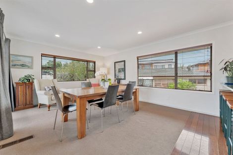 Photo of property in 20 Gulf Crest, Bucklands Beach, Auckland, 2012