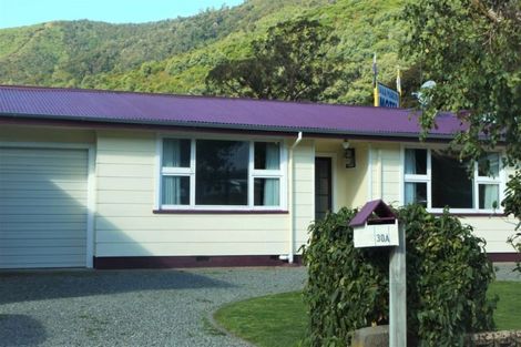 Photo of property in 30b York Street, Picton, 7220