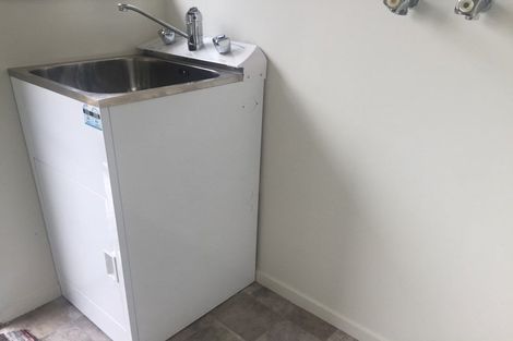 Photo of property in 2/139 Clevedon Road, Papakura, 2110