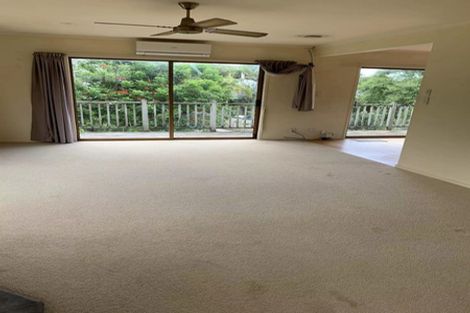 Photo of property in 36 Kiteroa Terrace, Rothesay Bay, Auckland, 0630