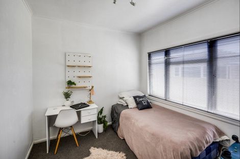 Photo of property in 305b Terrace Road, Parkvale, Hastings, 4122