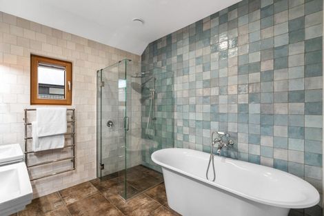 Photo of property in 2 Rich Rise, Havelock North, 4130