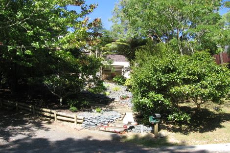Photo of property in 10 Saddleback Rise, Murrays Bay, Auckland, 0630