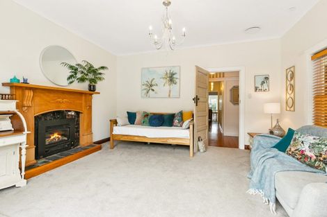 Photo of property in 159 Queens Drive, Lyall Bay, Wellington, 6022