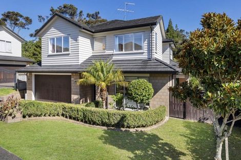 Photo of property in 18 Bur Oak Terrace, Schnapper Rock, Auckland, 0632