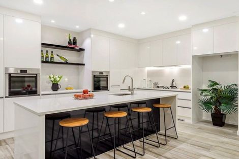 Photo of property in 19 Syd Grant Crescent, Orewa, 0931