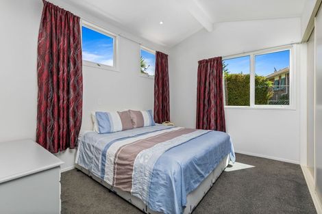 Photo of property in 210 Royal Road, Massey, Auckland, 0614