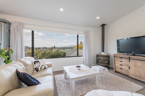 Photo of property in 13 Treeton Place, Wakefield, 7025