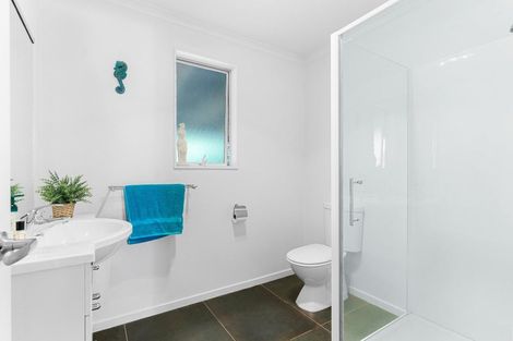 Photo of property in 8 Manuka Close, Mangawhai, 0505