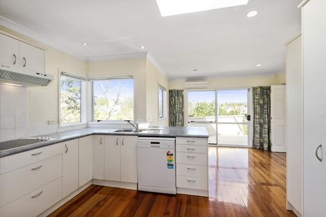 Photo of property in 12 Reid Road, New Lynn, Auckland, 0600