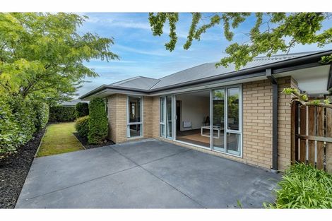 Photo of property in 6 Gosling Crescent, Halswell, Christchurch, 8025