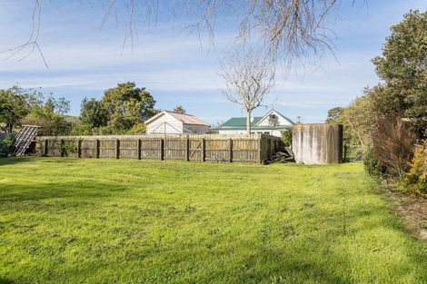 Photo of property in 44 Seaview Road, Herbertville, 4970