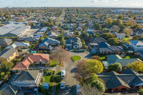 Photo of property in 16 Sutton Place, Dallington, Christchurch, 8061