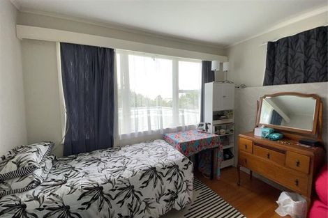 Photo of property in 26 Tiroroa Avenue, Te Atatu South, Auckland, 0610
