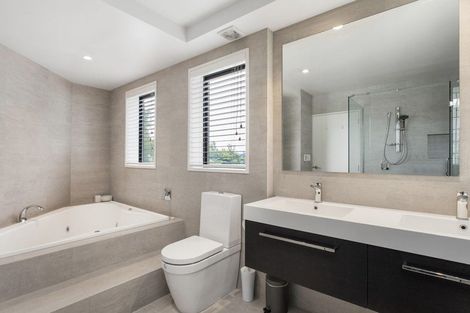 Photo of property in 3 Lewisham Park, St Albans, Christchurch, 8052