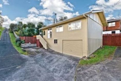 Photo of property in 2/61a Target Road, Totara Vale, Auckland, 0629