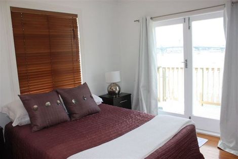 Photo of property in 15-17 Awanui Street, Birkenhead, Auckland, 0626