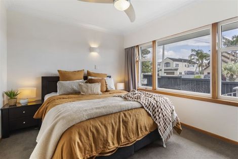 Photo of property in 50 Clovelly Road, Bucklands Beach, Auckland, 2012