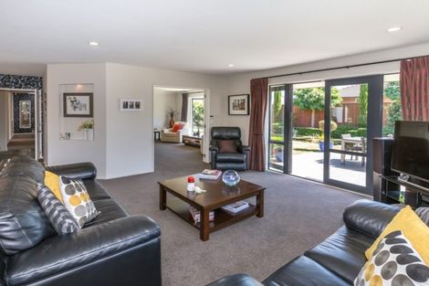 Photo of property in 12 Parkside Crescent, Northwood, Christchurch, 8051