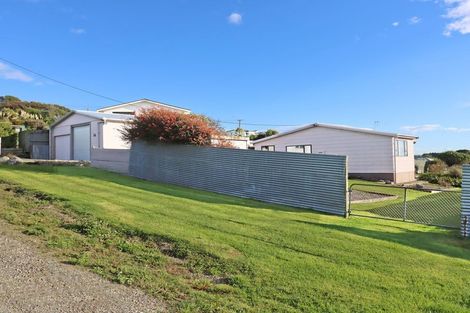 Photo of property in 14 Semple Street, Kakanui, Oamaru, 9495