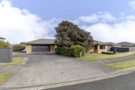 Photo of property in 30 Jules Crescent, Bell Block, New Plymouth, 4312