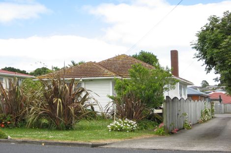Photo of property in 120 Helvetia Road, Pukekohe, 2120