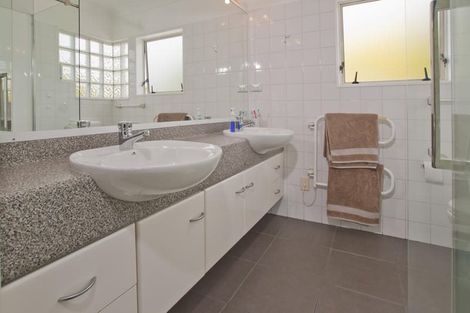 Photo of property in 7 Vesca Place, Golflands, Auckland, 2013