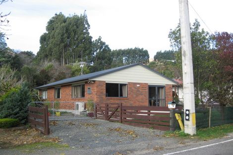 Photo of property in 15 Hereweka Street, Portobello, Dunedin, 9014