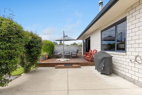 Photo of property in 14 Annandale Street, Lynmouth, New Plymouth, 4310