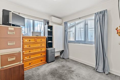 Photo of property in 36a Rollerson Street, Papakura, 2110