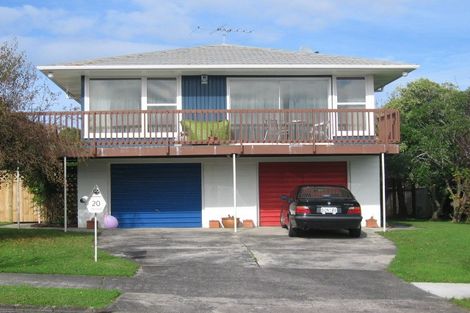 Photo of property in 20 The Crest, Sunnyhills, Auckland, 2010