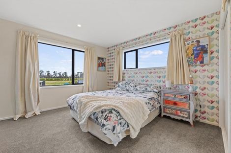 Photo of property in 1 Hayfield Terrace, Cust, Rangiora, 7471