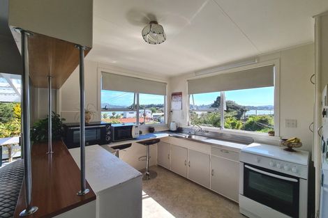Photo of property in 1510 Long Bay Road, Coromandel, 3506