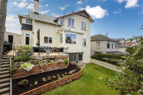 Photo of property in 75 Eglinton Road, Mornington, Dunedin, 9011